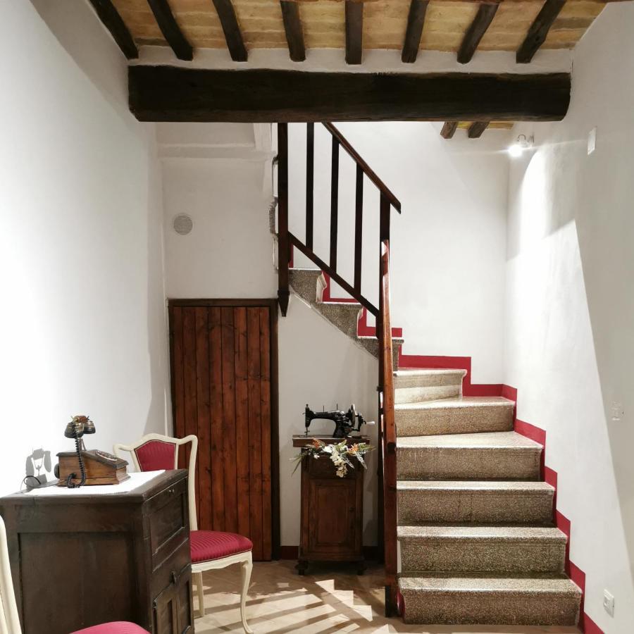 Otello Guest House Монтальчино Экстерьер фото